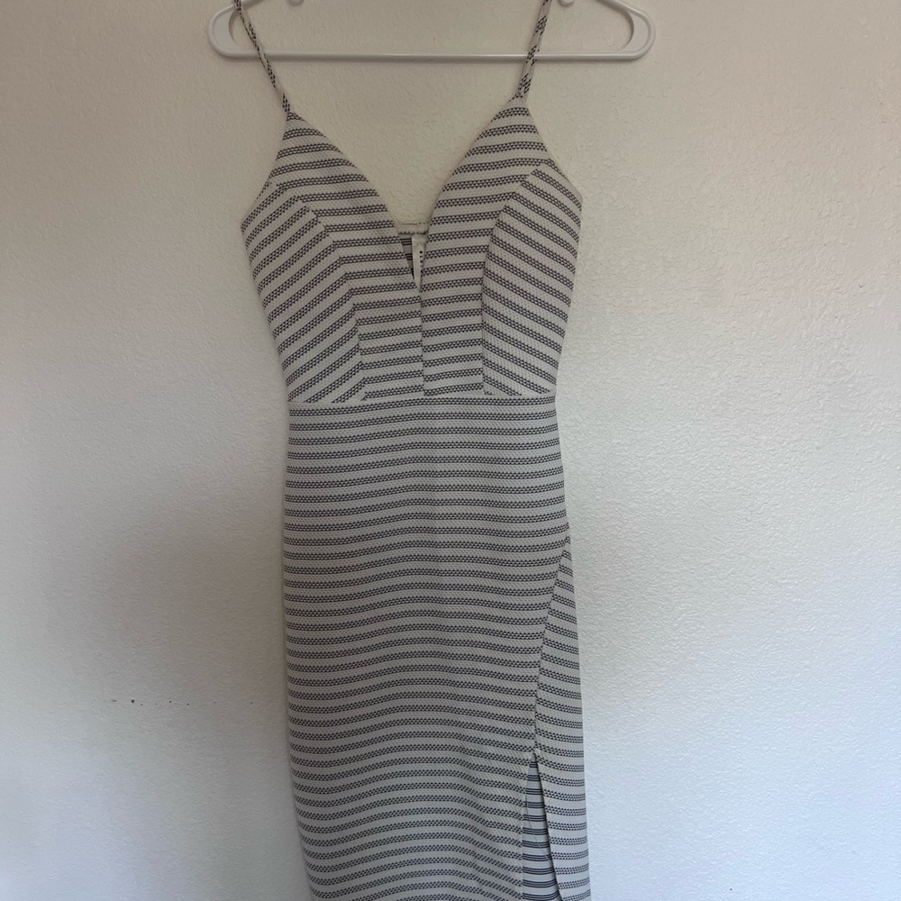 Blue Blush Black and White Sheath Midi Dress